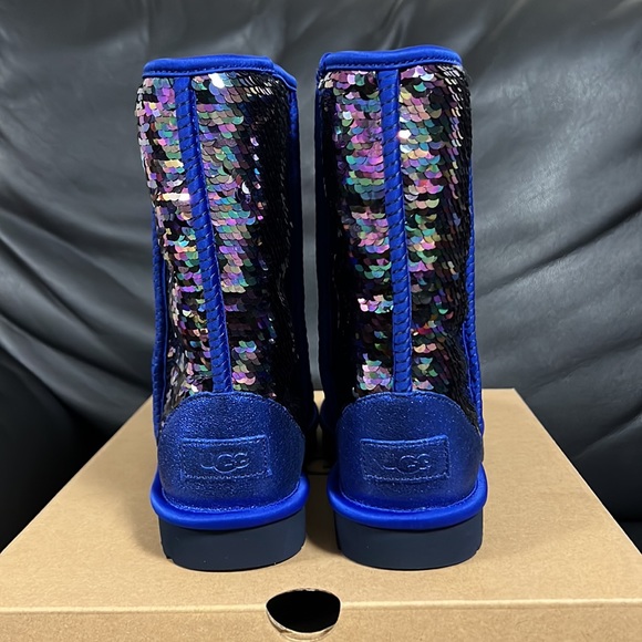UGG Classic Short Sequins - Picture 3 of 8